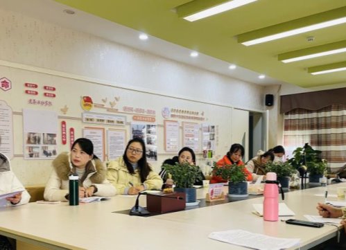 C:/Users/321/Desktop/九龙湖片23年12.21家长学校研修活动报道/1.经验分享.png1.经验分享