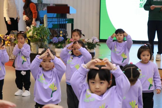 1.舞蹈表演.jpg