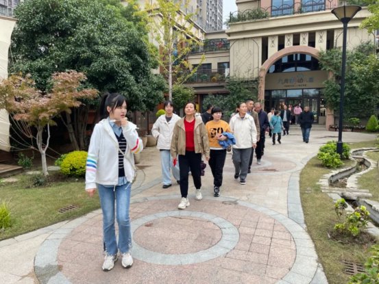 02参观园所环境