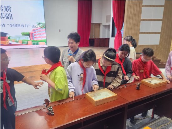 51e2439e9e75c752dedadb8fef53a35