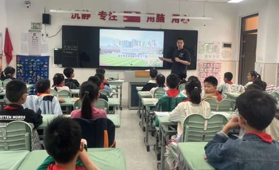 f165171aba1f0b4c97cf5573b06540ee