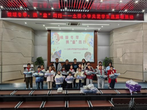 373d3a0df3fd8b5ba6dbd97c76c35e0f_origin(1)