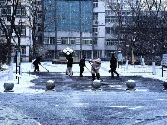 7db01541b7e84e82ca65e80a979a8ee1