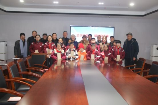 ae1c1edd99a787f2628e66088c12e13d