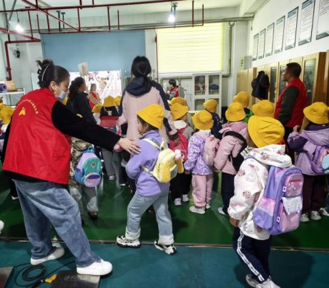 0EE9F23C611ACE9F24CA1E294B8F3DF9